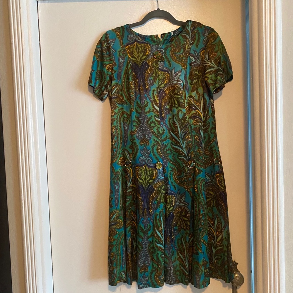 Vintage Dress - Very Flattering Fit